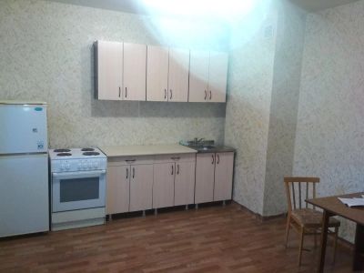 Лот: 10886803. Фото: 1. Сдам в аренду 1-к 40кв.м Паровозная... Квартиры, студии