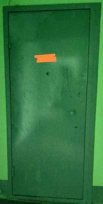 Лот: 25122498. Фото: 1. Металлическая толстостенная входная... Двери входные
