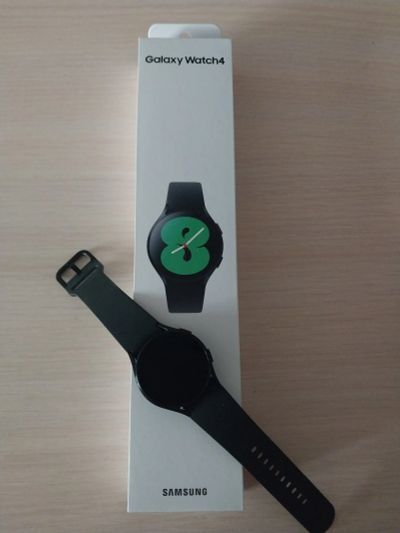 Лот: 21046167. Фото: 1. Часы samsung galaxy watch 4. Смарт-часы, фитнес-браслеты, аксессуары