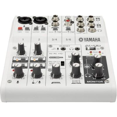 Лот: 17580949. Фото: 1. микшерный пульт Yamaha AG06. Микшеры, предусилители, микрофонные эффекты