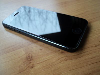 Лот: 7338268. Фото: 1. iPhone 5 64Gb. Смартфоны