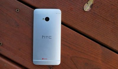 Лот: 8223786. Фото: 1. htc one m7 silver 16 gb. Смартфоны