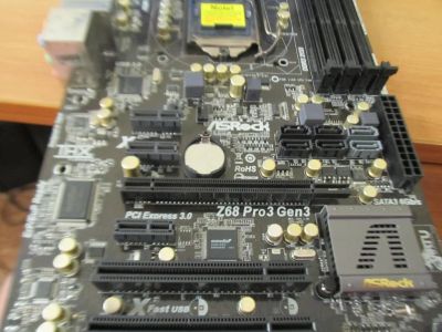 Лот: 5941300. Фото: 1. Материнская плата ASRock Z68 Pro3... Материнские платы