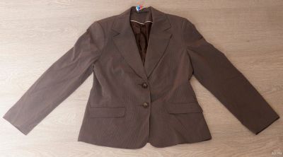 Лот: 13303060. Фото: 1. Пиджак BHS коричневый в полоску... Пиджаки, жакеты, жилеты