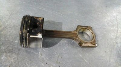 Лот: 16679100. Фото: 1. Поршень с шатуном Nissan Note... Двигатель и элементы двигателя