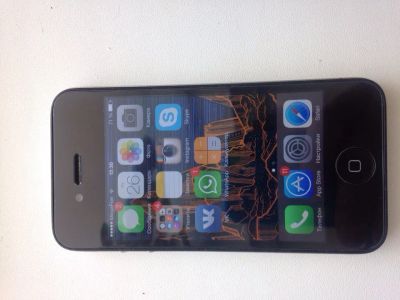Лот: 8069881. Фото: 1. Apple iphone 4 32gb. Смартфоны