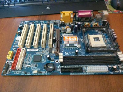 Лот: 4714097. Фото: 1. Материнская плата Gigabyte GA-8IR533. Материнские платы