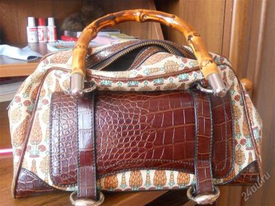 Лот: 1593647. Фото: 1. Сумка с бамбуковой ручкой GUCCI. Сумки