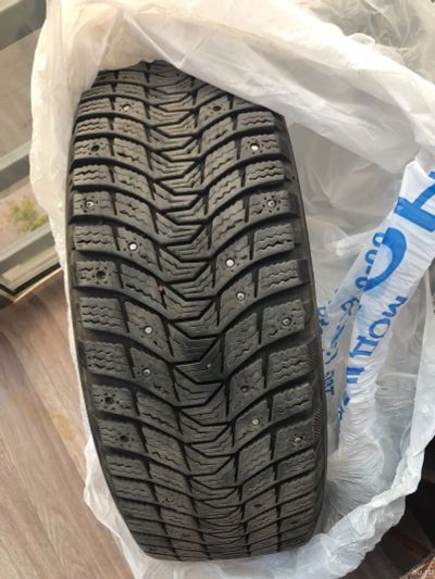 Лот: 18118211. Фото: 1. Шины 195/65 R15 Michelin X-Ice... Шины
