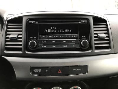 Лот: 23512131. Фото: 1. Магнитола mitsubishi. Автомагнитолы