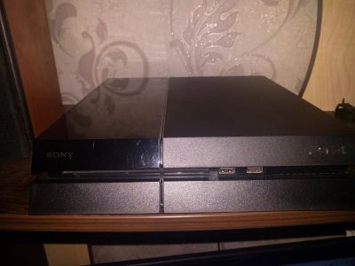 Лот: 10100114. Фото: 1. Sony Playstation 4 500 Гб. Игровые приставки, консоли