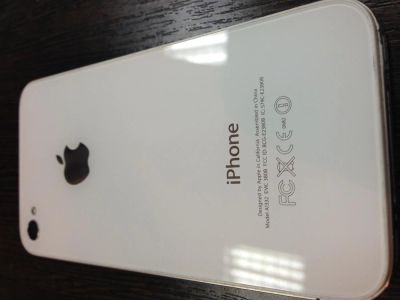 Лот: 3887263. Фото: 1. iPhone 4 8gb оригинал идеальное... Смартфоны
