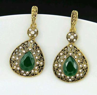 Лот: 9622406. Фото: 1. Серьги гвоздики винтажные. Серьги, каффы