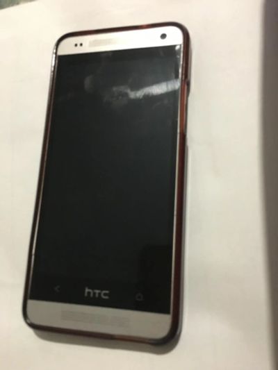 Лот: 10046345. Фото: 1. htc one mini white. Смартфоны