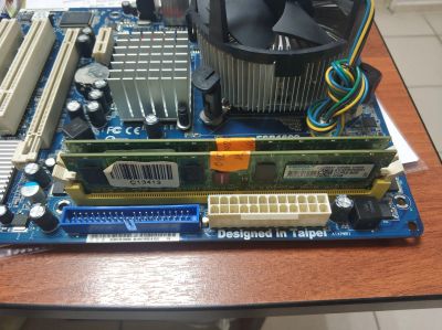 Лот: 24024689. Фото: 1. Материнская плата ASRock G31M-GS... Материнские платы