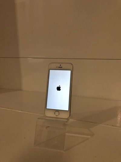 Лот: 13112521. Фото: 1. Iphone 5s (0201-02). Смартфоны