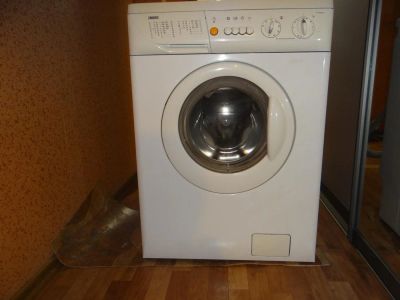 Лот: 3359678. Фото: 1. Стиральная машина Zanussi б/у. Стиральные машины