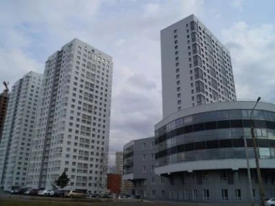 Лот: 5298601. Фото: 1. 2-х комн. квартира на ул. 9 Мая... Квартиры, студии