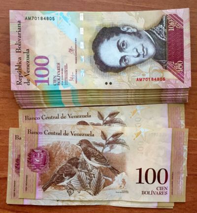 Лот: 17231977. Фото: 1. Венесуэла 100 боливар 2015г... Америка