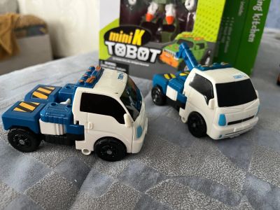 Лот: 13529341. Фото: 1. Тоботы TOBOT-трансформеры. Машины и техника