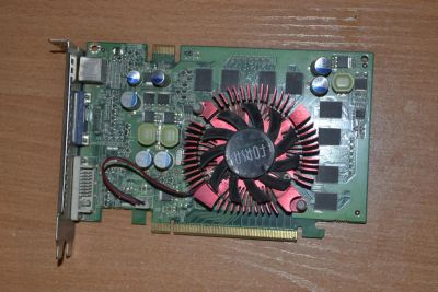Лот: 4933974. Фото: 1. GeForce 9500 GT 512Mb 128 bit... Видеокарты