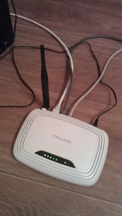 Лот: 3825463. Фото: 1. Маршрутизатор TP-Link TL-WR740N... WiFi, Bluetooth адаптеры
