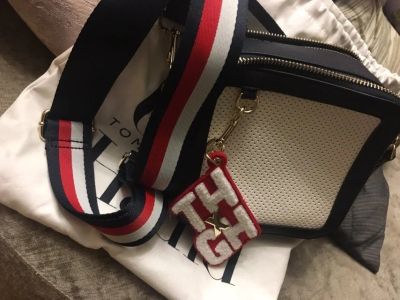 Лот: 12831955. Фото: 1. Сумка Tommy Hilfiger. Сумки