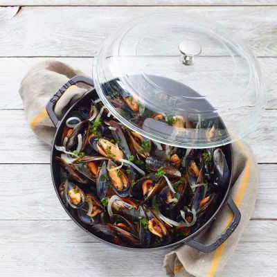 Лот: 24942752. Фото: 1. Сотейник чугунный с крышкой Staub... Сковороды и сотейники