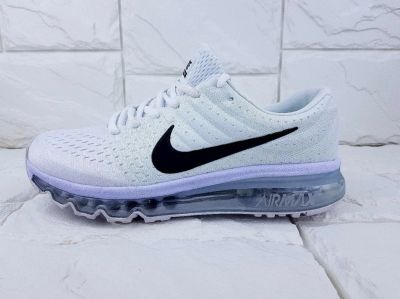 Лот: 11168632. Фото: 1. Кроссовки женские Nike Air Max... Кеды, кроссовки, слипоны