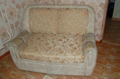 Лот: 4343063. Фото: 1. Мини-диван. Кресла, пуфы