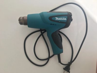 Лот: 12571424. Фото: 1. Фен строительный makita (покупатель... Электроинструмент