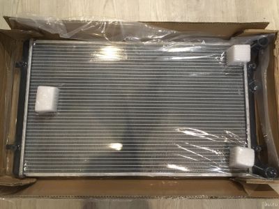 Лот: 14348752. Фото: 1. радиатор охлаждения skoda octavia... Двигатель и элементы двигателя
