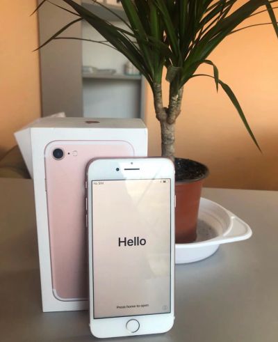 Лот: 13909025. Фото: 1. iPhone 7 128Gb Rose Gold б/у. Смартфоны