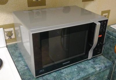 Лот: 10868038. Фото: 1. Микроволновая печь Samsung CE1185GBR... Микроволновки, мини-печи
