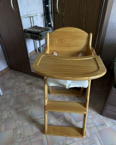 Лот: 25556052. Фото: 1. Стульчик для кормления дерево. Всё для кормления