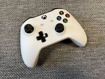 Лот: 18554132. Фото: 1. Геймпад Microsoft Xbox One S Wireless... Аксессуары для игровых приставок, консолей, геймпады