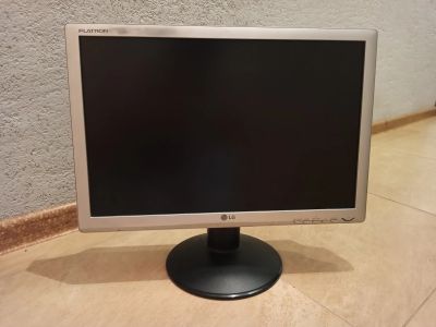 Лот: 16090680. Фото: 1. LG Flatron W1934S. ЖК-мониторы