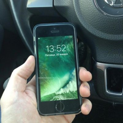 Лот: 8899101. Фото: 1. Смартфон айфон apple iPhone 5s... Смартфоны