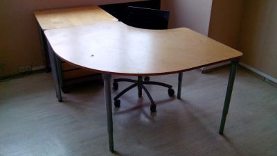 Лот: 4128368. Фото: 1. Стол Ikea, в офис или дом! высота... Столы, стулья, обеденные группы