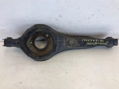Лот: 21707891. Фото: 1. рычаг поперечный Ford Focus CB4. Двигатель и элементы двигателя