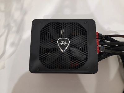 Лот: 18126637. Фото: 1. Блок питания Thermaltake Toughpower... Корпуса, блоки питания