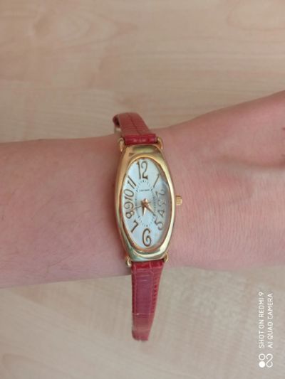 Лот: 19984148. Фото: 1. Часы наручные кварцевые женские... Другие наручные часы