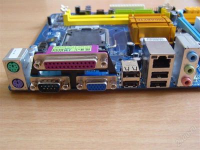 Лот: 1664485. Фото: 1. Материнская плата GigaByte GA-G31M-ES2L... Материнские платы