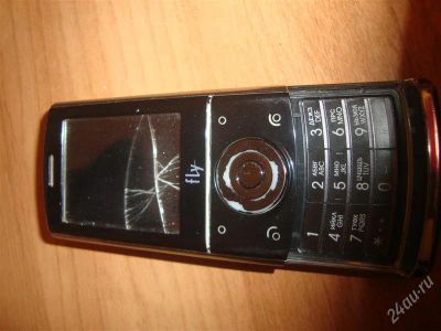 Лот: 1029595. Фото: 1. Fly sx 210 с разбитым экранчиком. Кнопочные мобильные телефоны