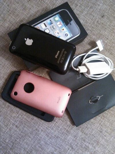 Лот: 3834129. Фото: 1. iphone 3gs 8gb. Смартфоны