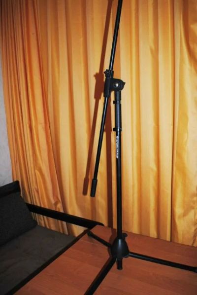 Лот: 5375260. Фото: 1. Микрофонная стойка Soundking. Аксессуары