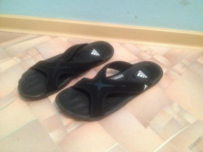 Лот: 5819409. Фото: 1. Сланцы adidas размер 41. Шлепанцы, сланцы