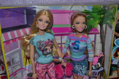 Лот: 5645862. Фото: 1. куклы барби (barbie) сет из двух... Куклы