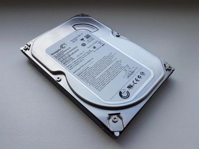 Лот: 11236072. Фото: 1. Жесткий диск Seagate ST3320418AS... Жёсткие диски (HDD)
