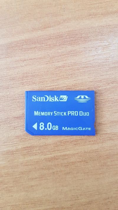 Лот: 14616342. Фото: 1. Флеш-карта Sony Memory Stick Pro... Запчасти для игровых приставок, консолей